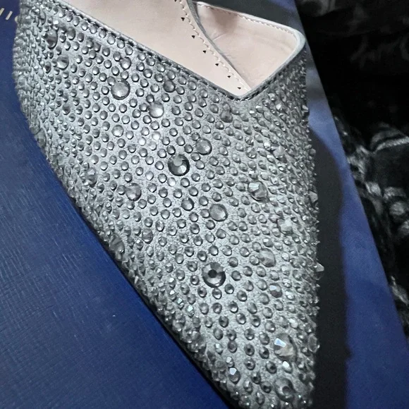 Adrienne Vittadini  Norena Sz 9.5 Pewter Distressed Metallic embellished heels - Picture 3 of 5